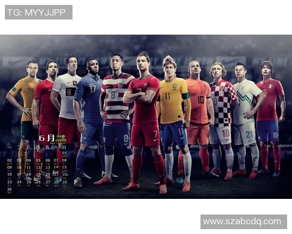 三位足球明星成长历程对比 谁的外貌最具魅力引人关注